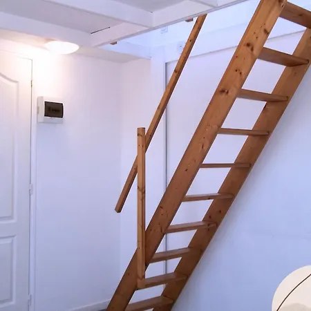 Cook 3 Apartment *